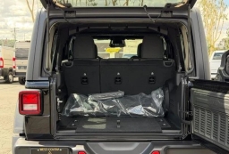 Jeep Wrangler Willys 4 Door 4x4 2026