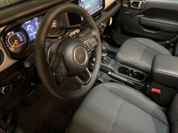 Jeep Wrangler Willys 4 Door 4x4 2025