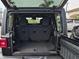 Jeep Wrangler Willys 4 Door 4x4 2026
