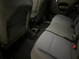 Jeep Wrangler Willys 4 Door 4x4 2025
