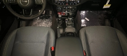 Jeep Wrangler Willys 4 Door 4x4 2025