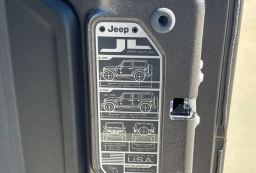 Jeep Wrangler Willys 4 Door 4x4 2026