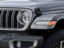 Jeep Wrangler Sahara 4 Door 4x4 2025