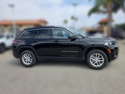 Jeep Grand Cherokee Laredo X 4x2 2025