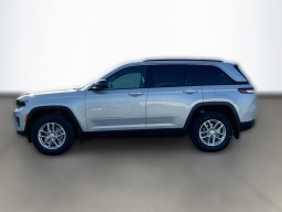 Jeep Grand Cherokee Laredo X 4x2 2026