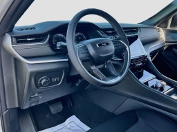 Jeep Grand Cherokee Laredo X 4x2 2026