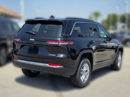 Jeep Grand Cherokee Laredo X 4x2 2026