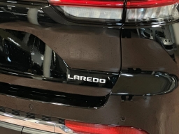Jeep Grand Cherokee Laredo X 4x2 2026