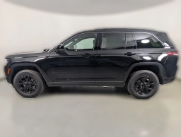 Jeep Grand Cherokee Laredo Altitude 4x2 2026