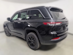 Jeep Grand Cherokee Laredo Altitude 4x2 2026