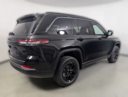 Jeep Grand Cherokee Laredo Altitude 4x2 2026