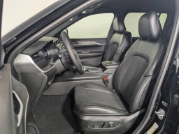 Jeep Grand Cherokee Laredo Altitude 4x2 2026