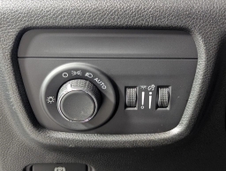 Jeep Grand Cherokee Laredo Altitude 4x2 2026