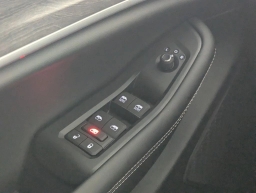 Jeep Grand Cherokee Laredo Altitude 4x2 2026