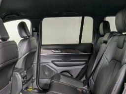 Jeep Grand Cherokee Laredo Altitude 4x2 2026