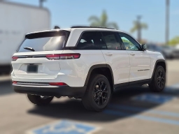 Jeep Grand Cherokee Laredo Altitude 4x2 2026