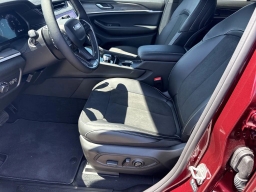 Jeep Grand Cherokee Laredo Altitude 4x2 2026