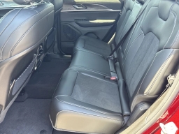 Jeep Grand Cherokee Laredo Altitude 4x2 2026