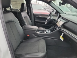 Jeep Grand Cherokee Laredo Altitude 4x2 2026