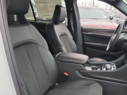Jeep Grand Cherokee Laredo Altitude 4x2 2026
