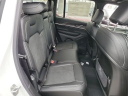 Jeep Grand Cherokee Laredo Altitude 4x2 2026