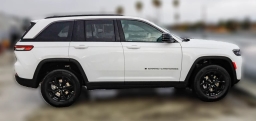 Jeep Grand Cherokee Laredo Altitude 4x2 2026