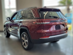Jeep Grand Cherokee Limited 4x2 2026