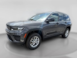 Jeep Grand Cherokee Laredo X 4x4 2026