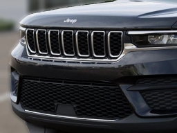 Jeep Grand Cherokee Laredo X 4x4 2026