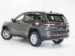 Jeep Grand Cherokee Laredo X 4x4 2025