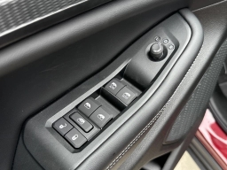 Jeep Grand Cherokee Laredo 4x4 2026