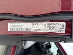Jeep Grand Cherokee Laredo 4x4 2026