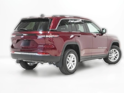 Jeep Grand Cherokee Laredo X 4x4 2026