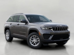 Jeep Grand Cherokee Laredo 4x4 2026