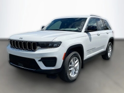 Jeep Grand Cherokee Laredo 4x4 2026