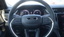 Jeep Grand Cherokee Laredo X 4x4 2026