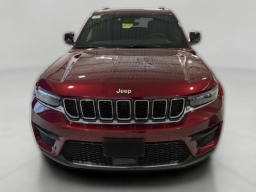 Jeep Grand Cherokee Laredo 4x4 2026