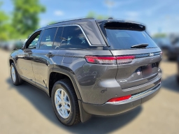 Jeep Grand Cherokee Laredo X 4x4 2026