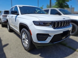 Jeep Grand Cherokee Laredo X 4x4 2026