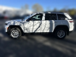 Jeep Grand Cherokee Laredo X 4x4 2026