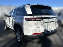 Jeep Grand Cherokee Laredo X 4x4 2026