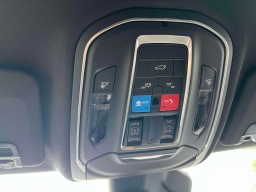 Jeep Grand Cherokee Laredo 4x4 2026