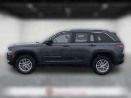 Jeep Grand Cherokee Laredo X 4x4 2026