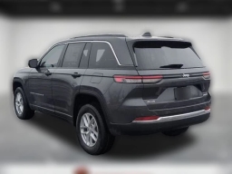 Jeep Grand Cherokee Laredo X 4x4 2026