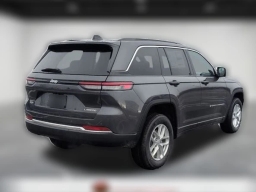 Jeep Grand Cherokee Laredo X 4x4 2026
