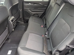 Jeep Grand Cherokee Laredo X 4x4 2026