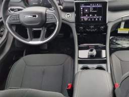 Jeep Grand Cherokee Laredo X 4x4 2026