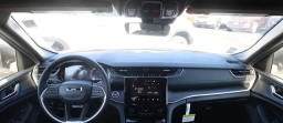 Jeep Grand Cherokee Laredo 4x4 2026