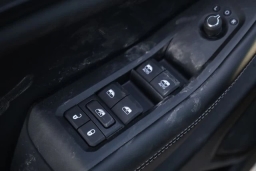 Jeep Grand Cherokee Laredo 4x4 2026