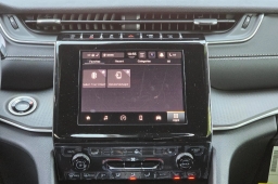 Jeep Grand Cherokee Laredo X 4x4 2026